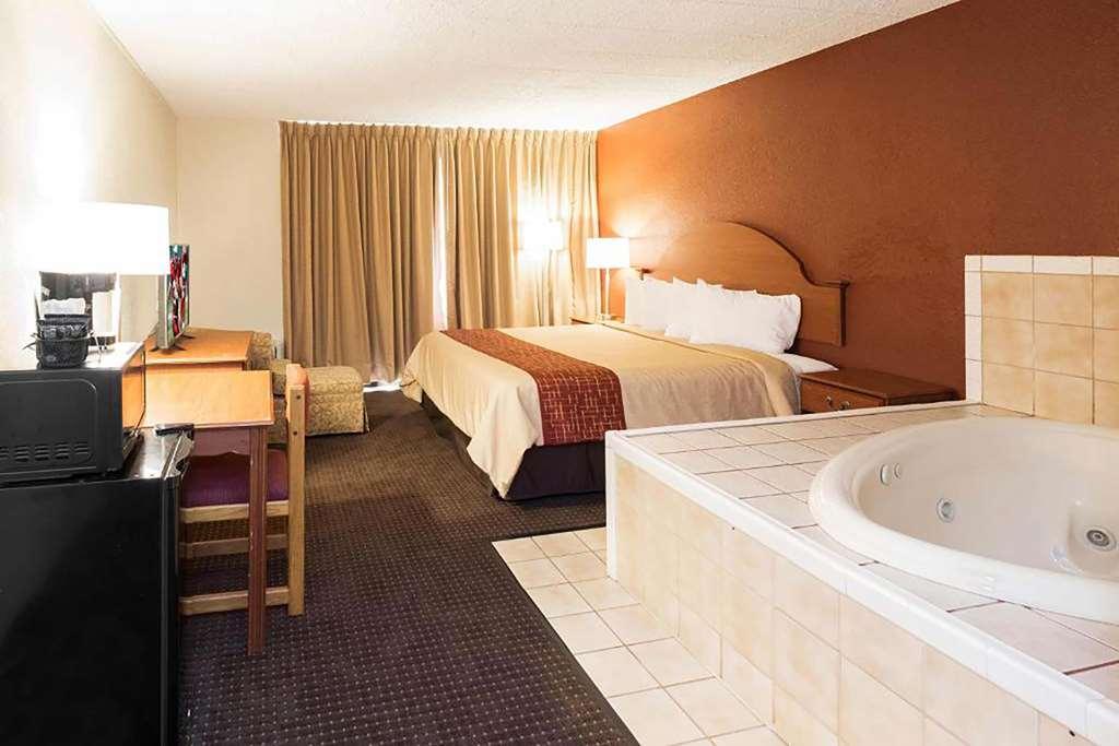 Days Inn By Wyndham Williamsport Quarto foto